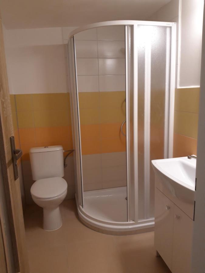 Apartman Plasy Eksteriør billede