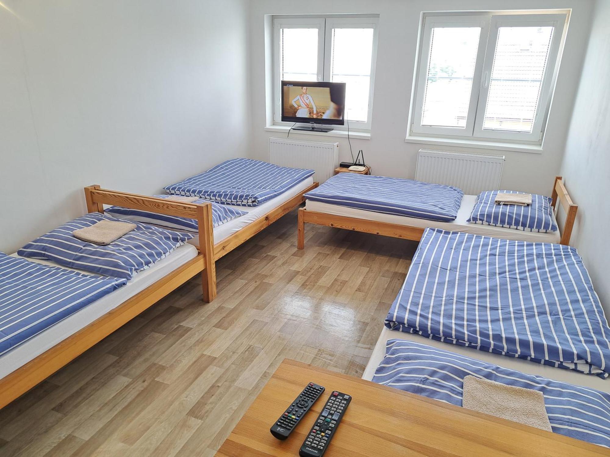 Apartman Plasy Eksteriør billede